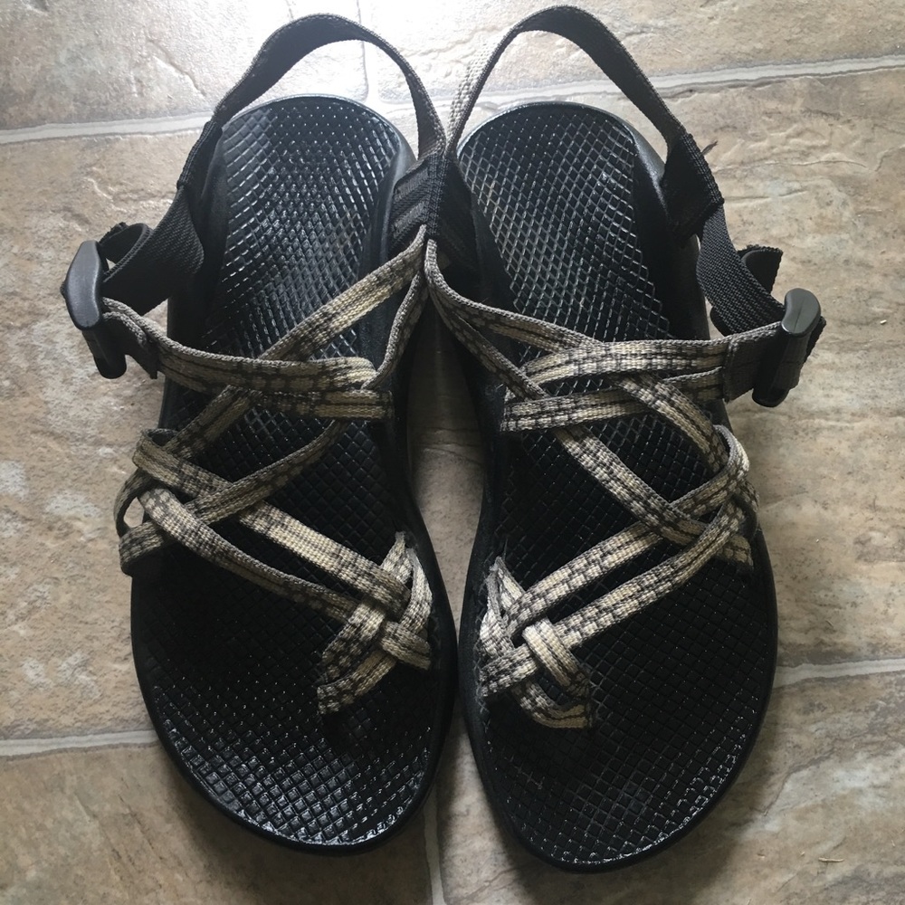 CHACOS BARELY WORN